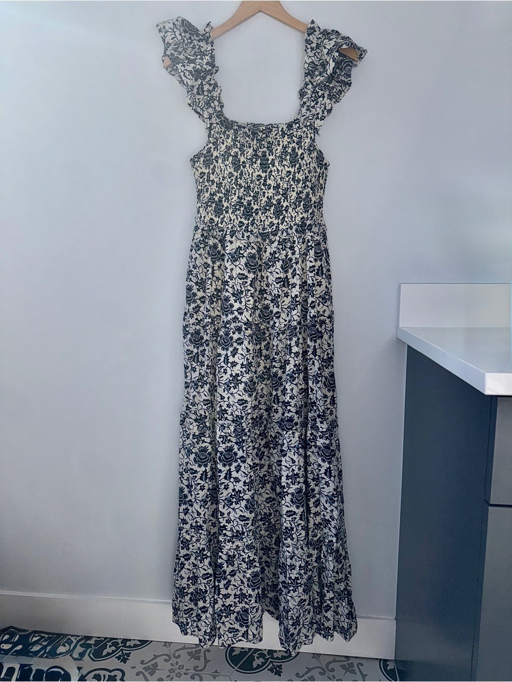 Love the Label Smocked Floral Dress size M
